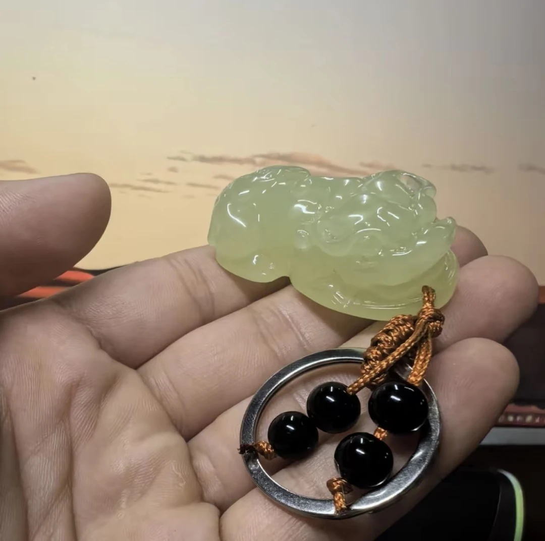 0093夜光貔貅手把件0093（无礼盒）