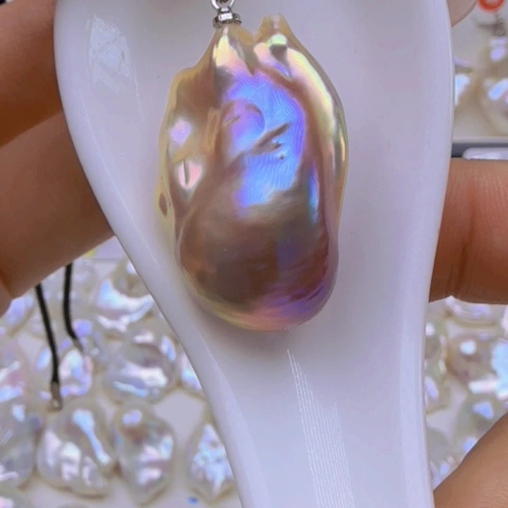 未镶嵌颈饰淡水珍珠