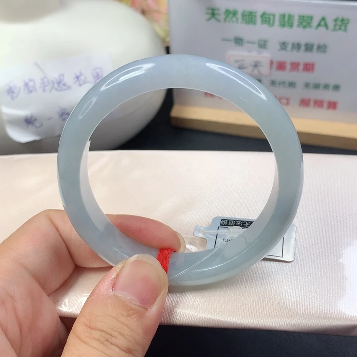 未镶嵌手镯翡翠5556