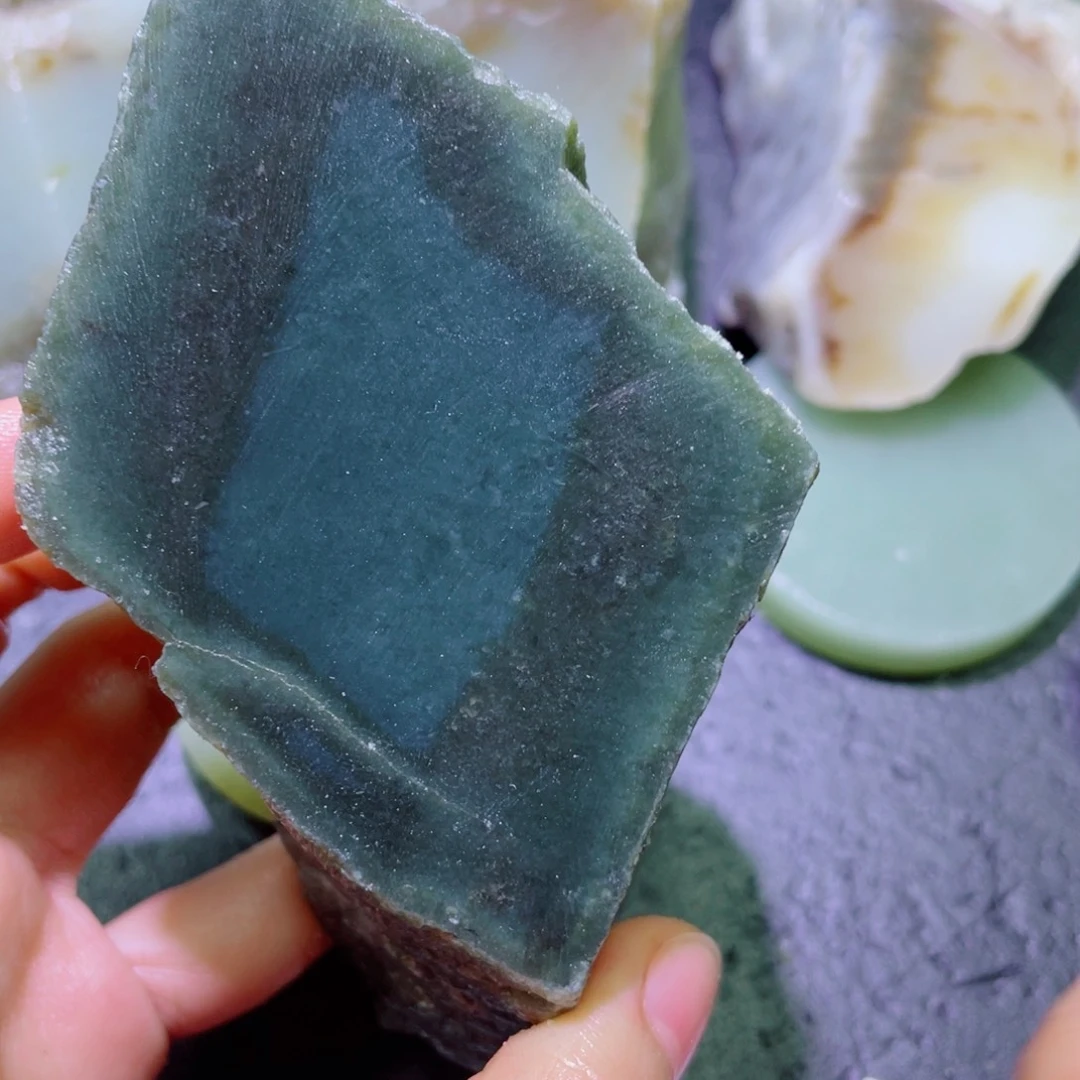 和田玉（糖玉）未镶嵌珠宝半成品