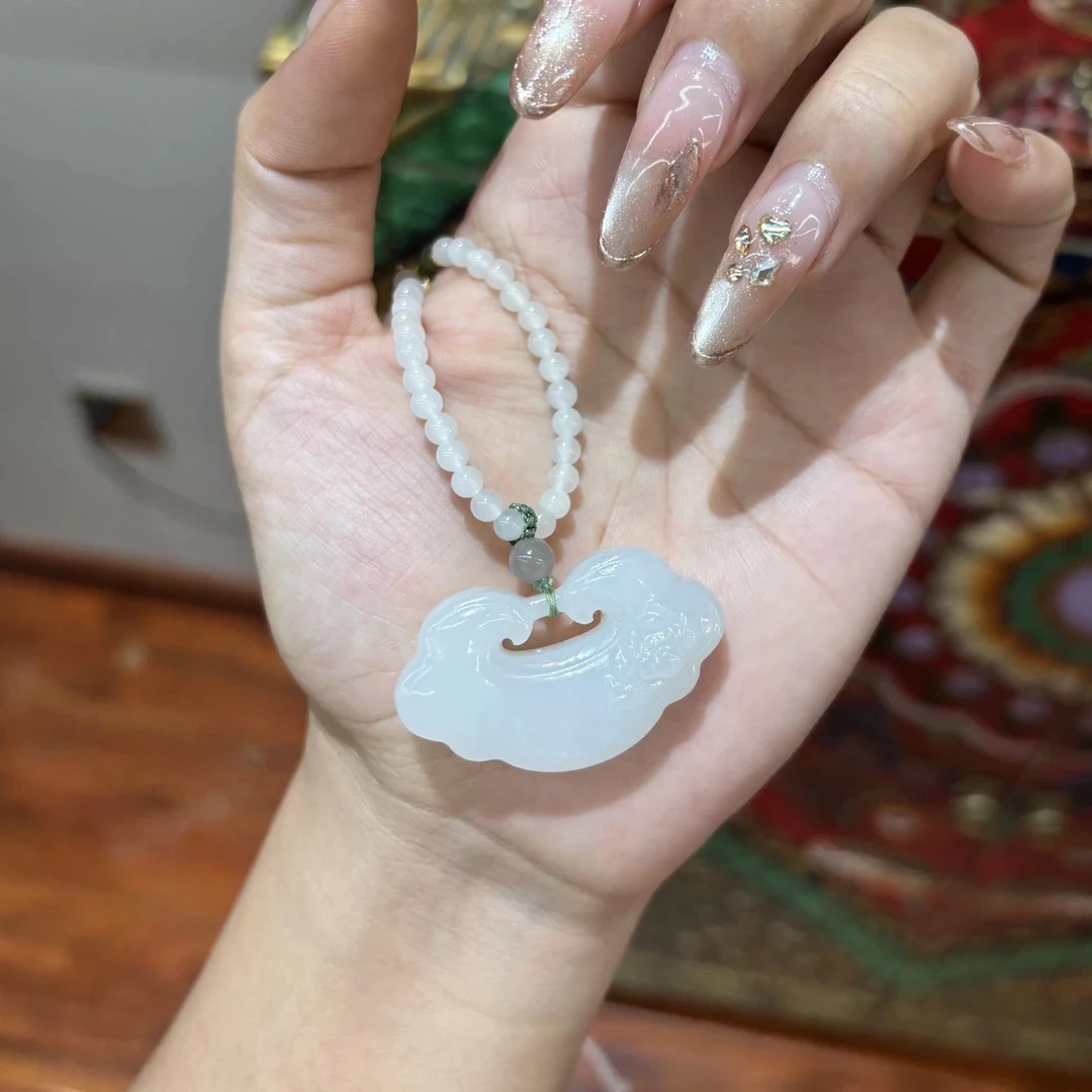 120904wm和田玉青海料白玉如意锁吊坠约45.5*22.6*11多样性发其一