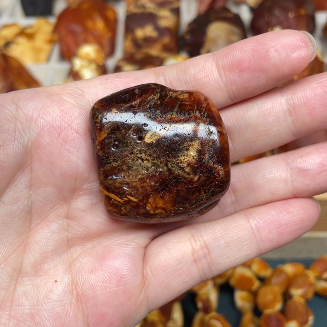 蜜蜡珠宝奇石未镶嵌