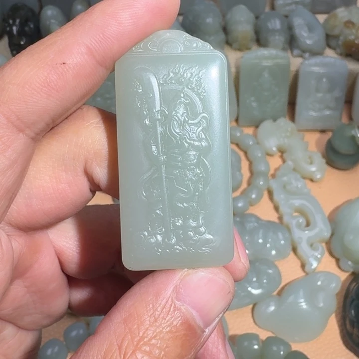 和田玉未镶嵌挂件