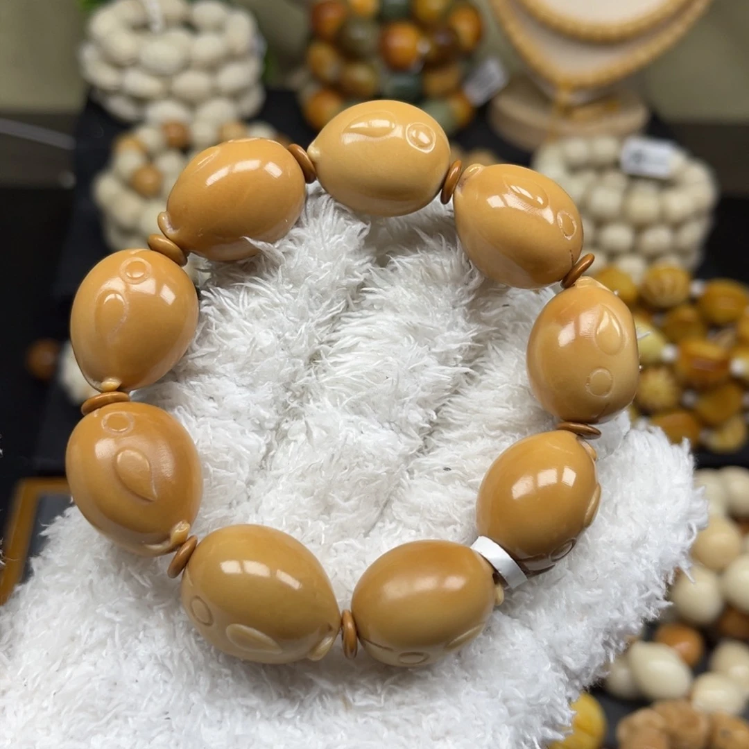 菩提根/象牙果吊坠1.17.28鲸鱼