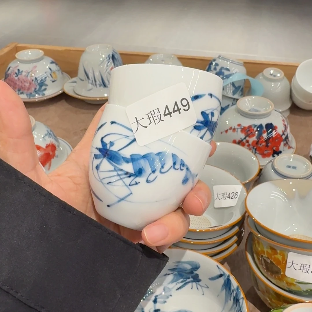 釉下手手绘茶具微瑕