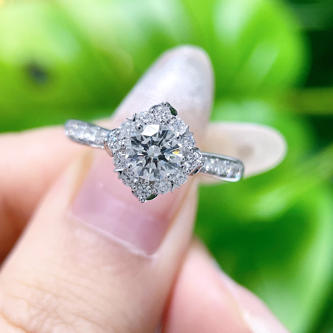 【523445】18K金钻石女戒灿若星辰FG VS 52分 重3.445克 #14经典