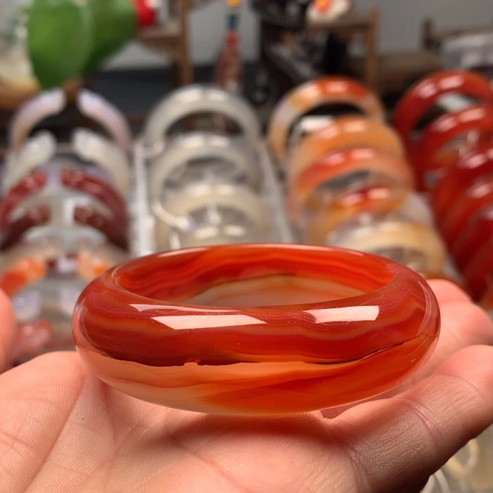 玛瑙/玉髓未镶嵌手镯