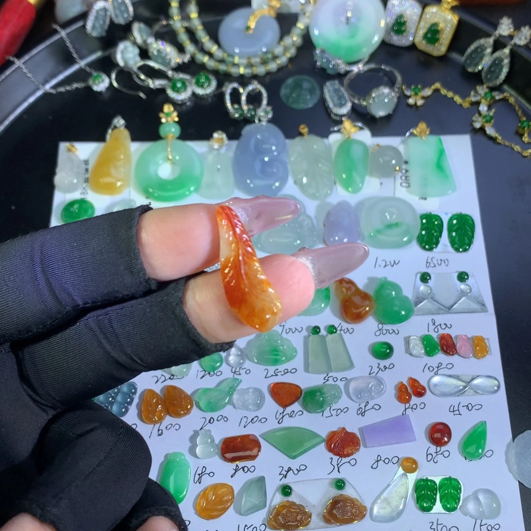裸石翡翠红翡羽毛