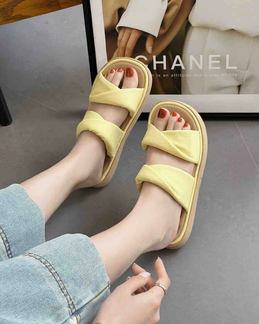 雪惠家时尚黄色凉拖鞋059-1