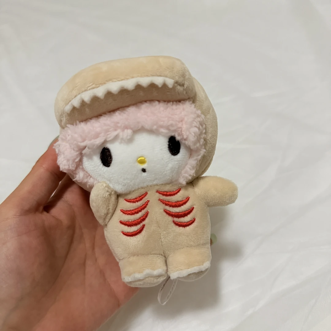 【福冈限定】Hello Kitty&哥斯拉联名 哥斯拉小羊 Kitty钥匙扣 周边