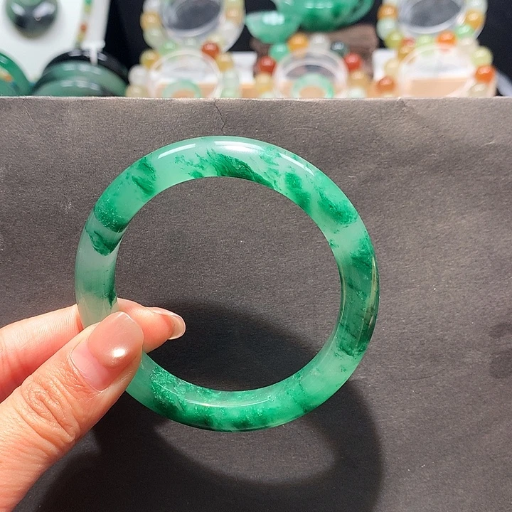 石英质玉合金手镯