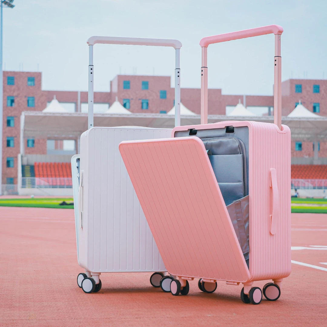 OKD宽拉杆行李箱前置开口旅行箱静音万向轮登机箱密码箱结实耐用