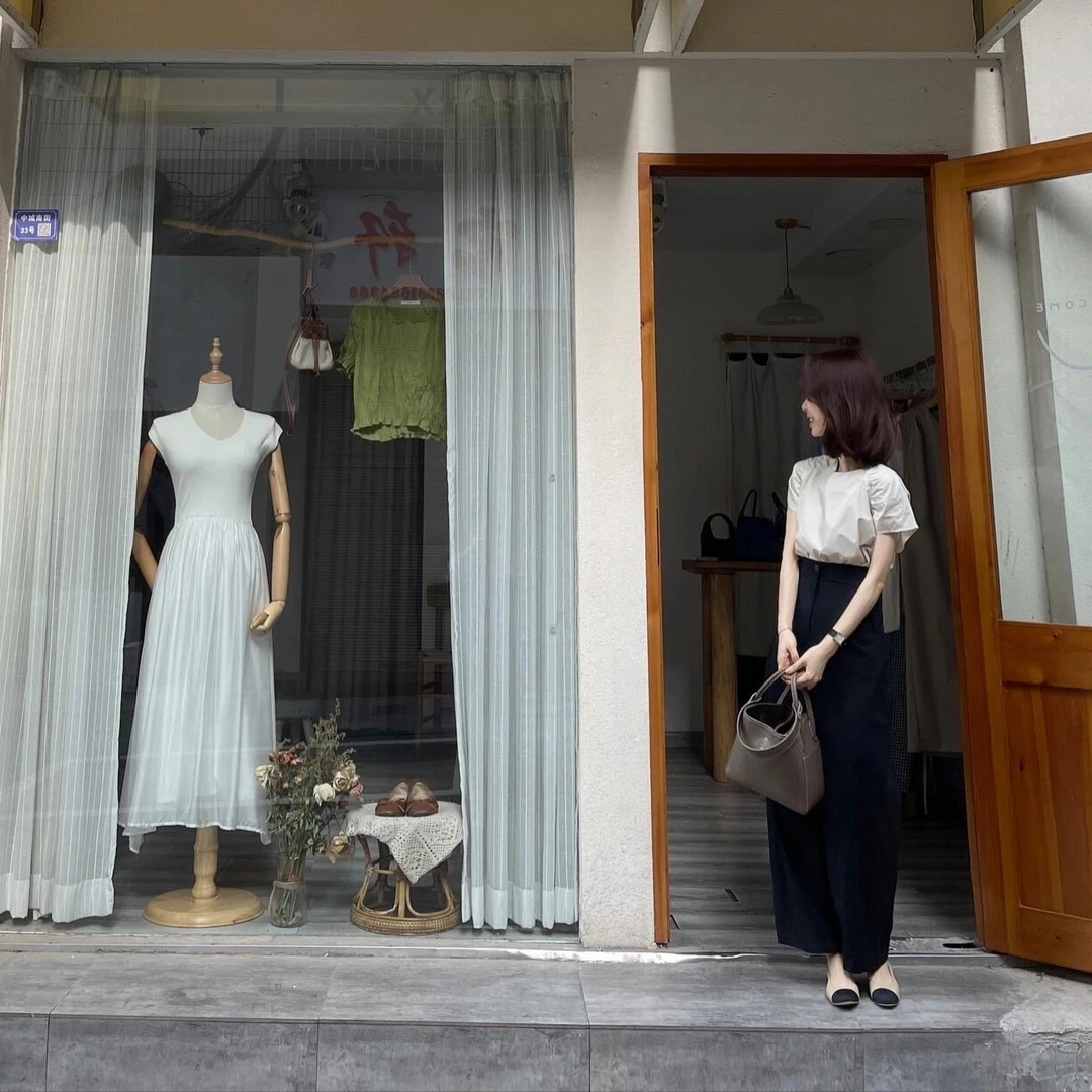 2025夏装新款时尚圆领显瘦裤子纯色韩版插肩短袖衬衫上衣女