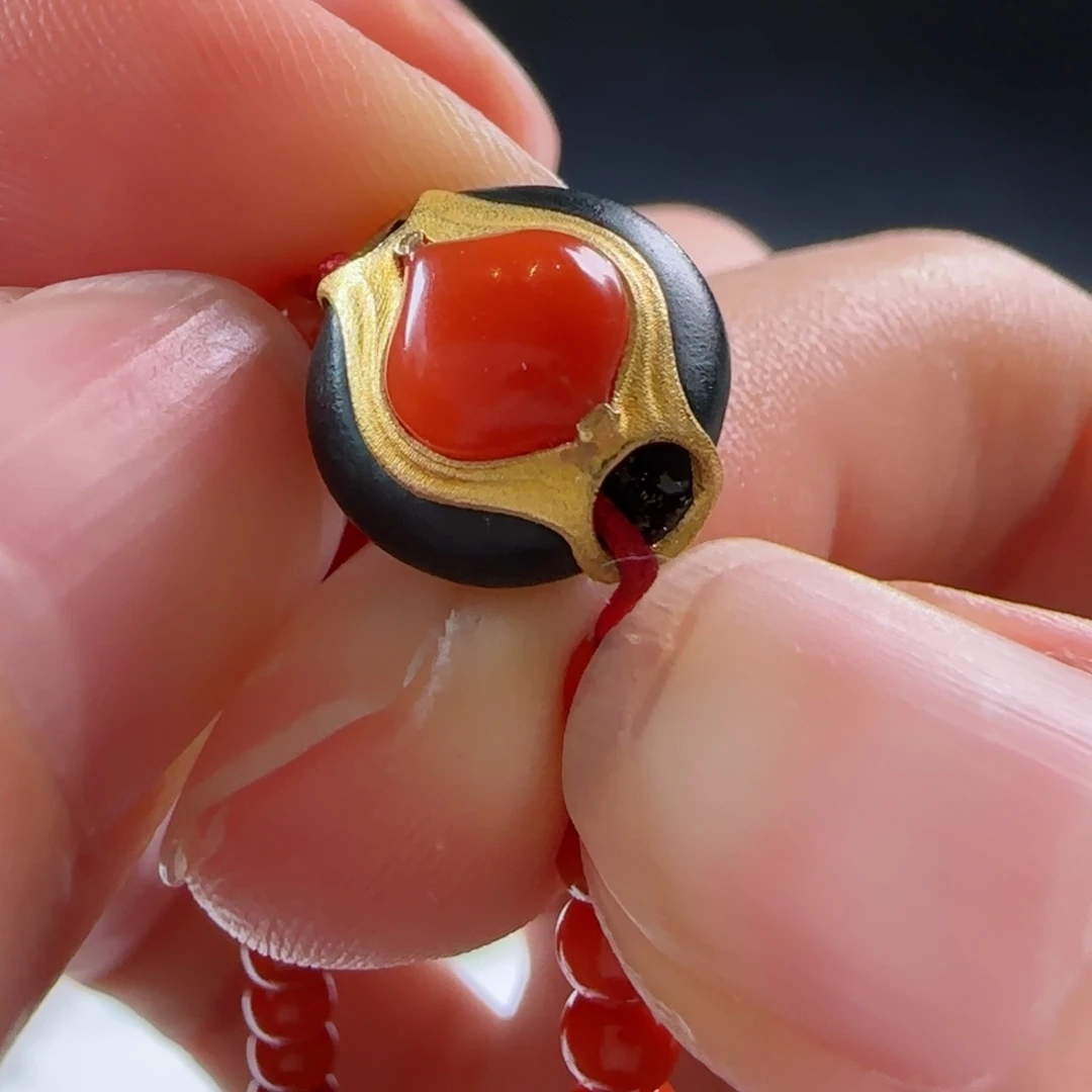 18K金镶嵌手链和田玉（墨玉）柠*汁橦