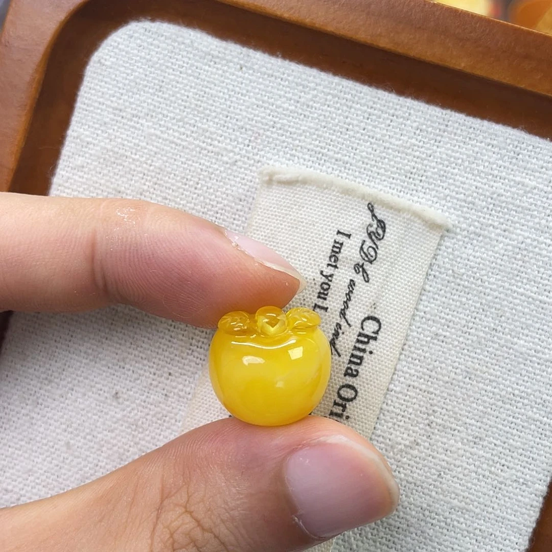 未镶嵌琥珀珠宝奇石苹果