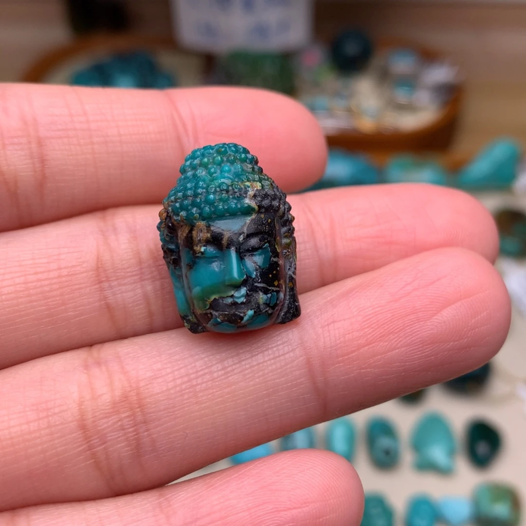 绿松石未镶嵌珠宝奇石