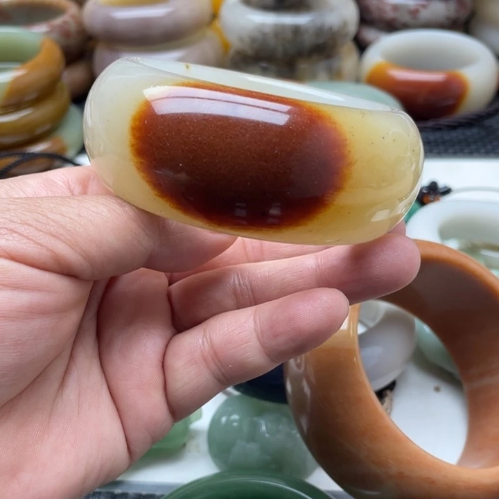 石英岩玉手镯未镶嵌幸*