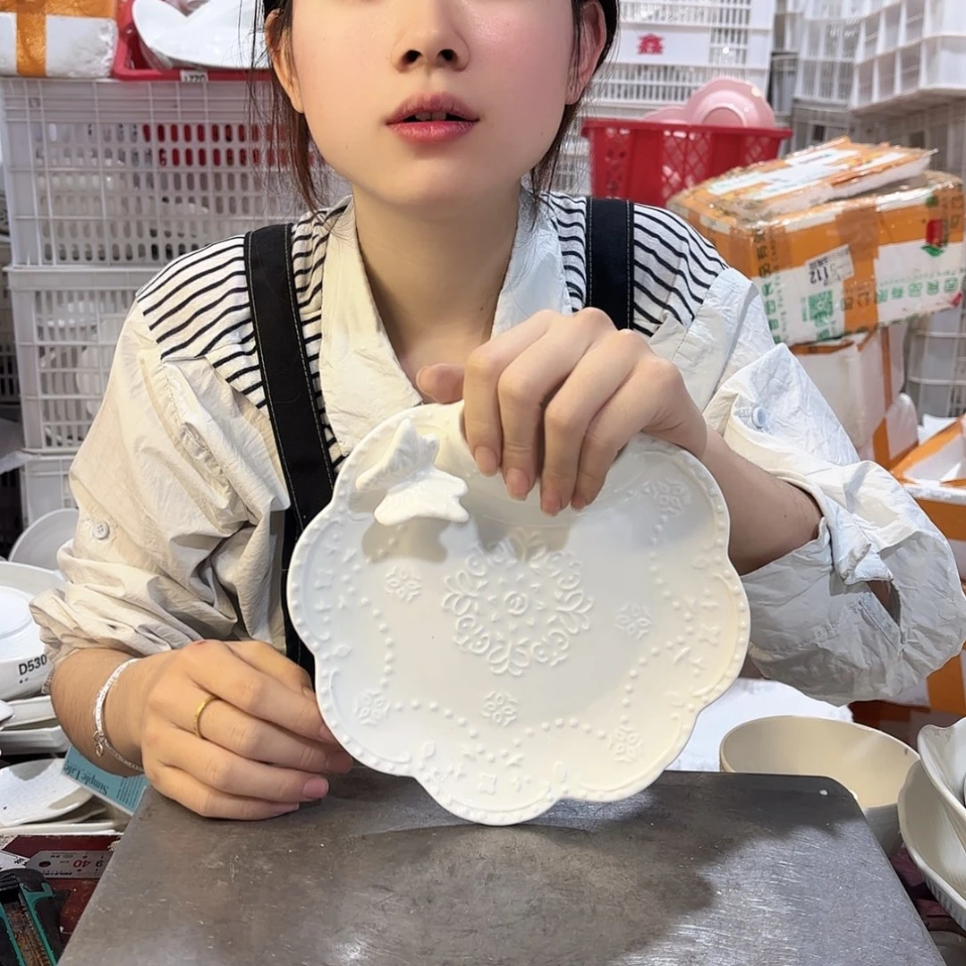 盘微瑕产品………小号蝴蝶饺子盘