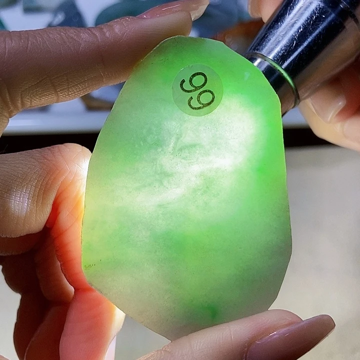 未镶嵌定制翡翠翡翠定制