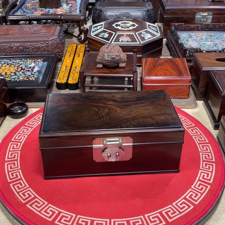 紫檀木类成套家具