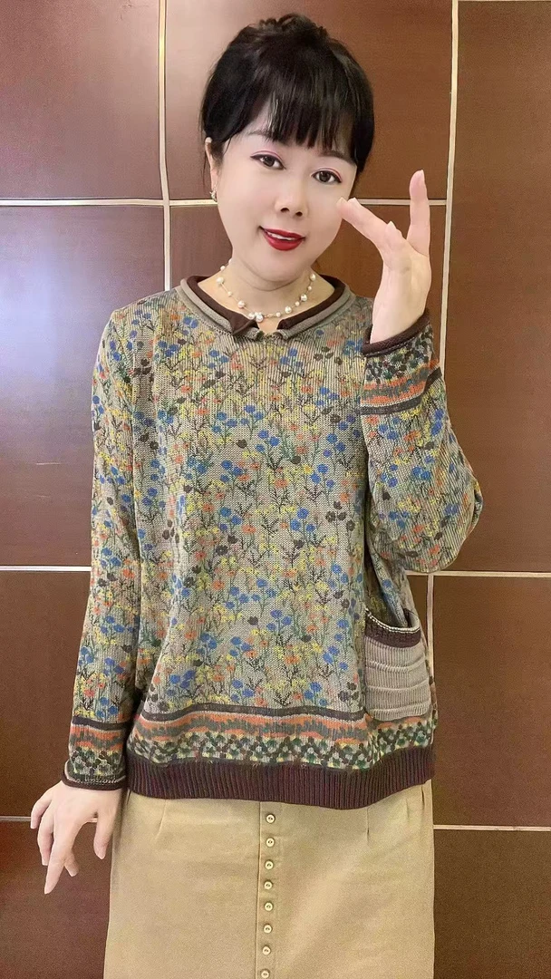 纯棉针织宽松大版圆领单兜小碎花上衣