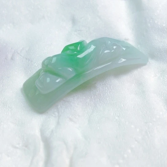 翡翠颈饰未镶嵌ℳ****吊坠