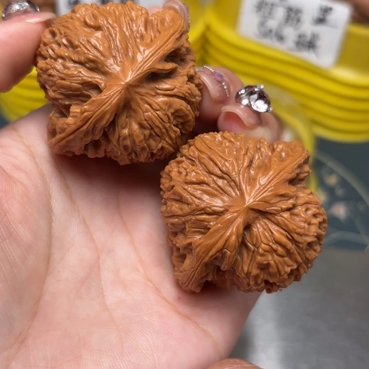 文玩核桃吊坠46-17668-02