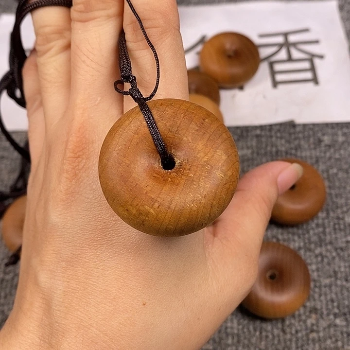 无事牌檀香木老山檀香厚的平安扣微瑕疵