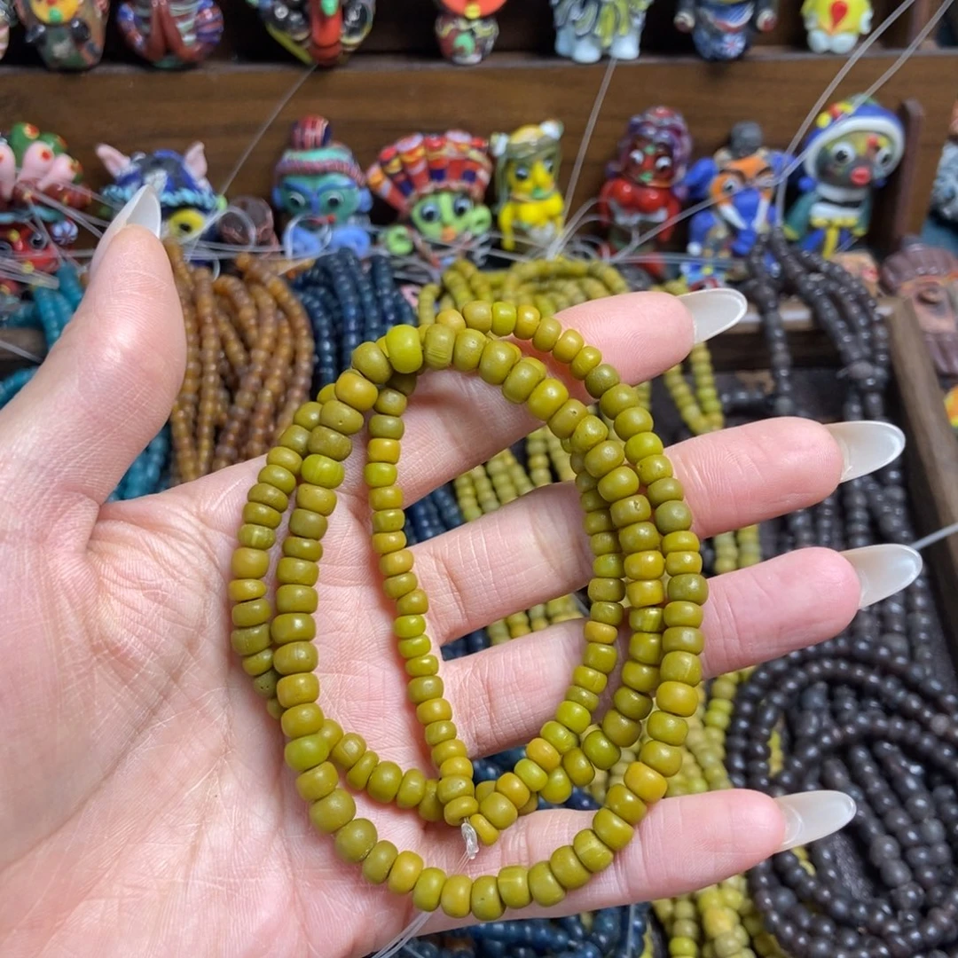 玻璃颈饰合浦琉璃