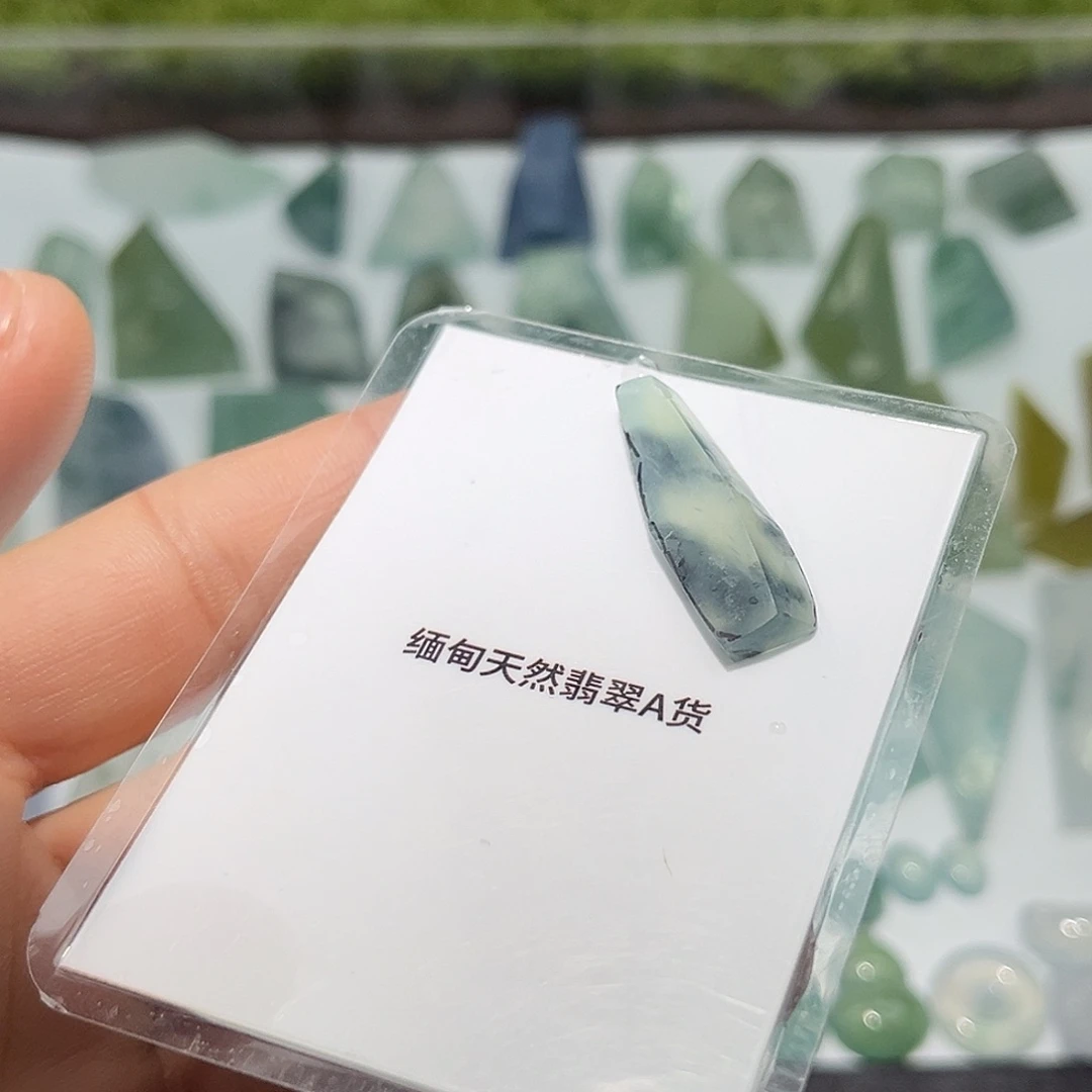 翡翠未镶嵌颈饰345566