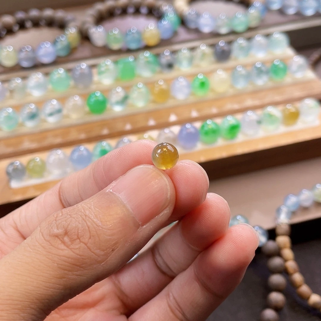 【闪购商品】颈饰未镶嵌翡翠卡7.3冰黄