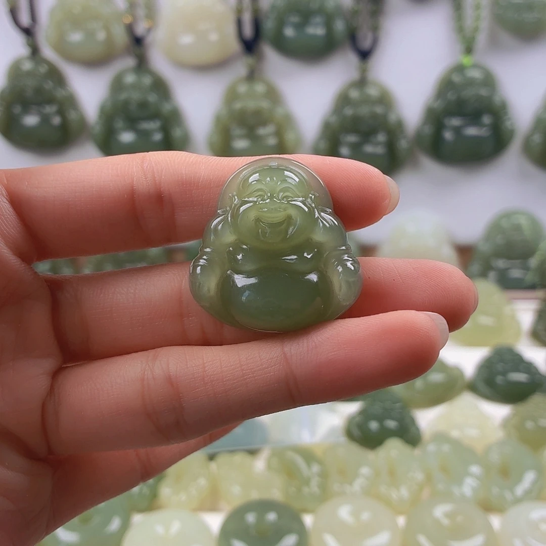 和田玉未镶嵌吊坠(赠链)