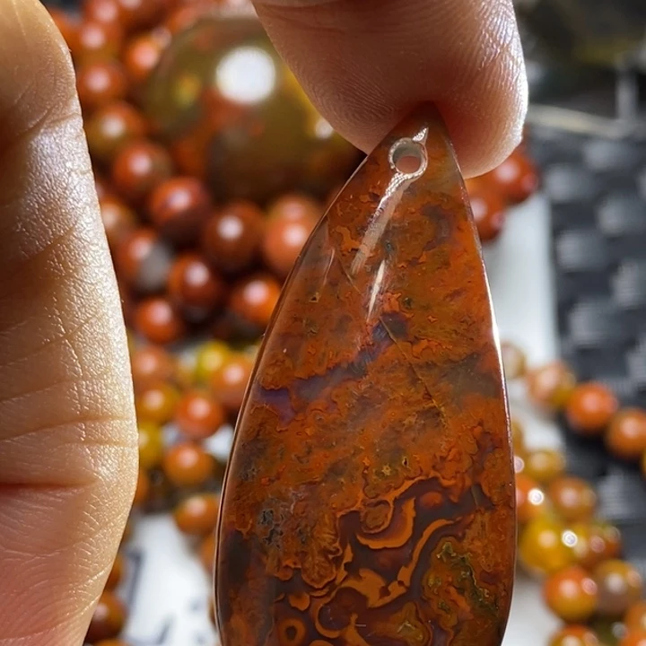 玛瑙/玉髓颈饰未镶嵌