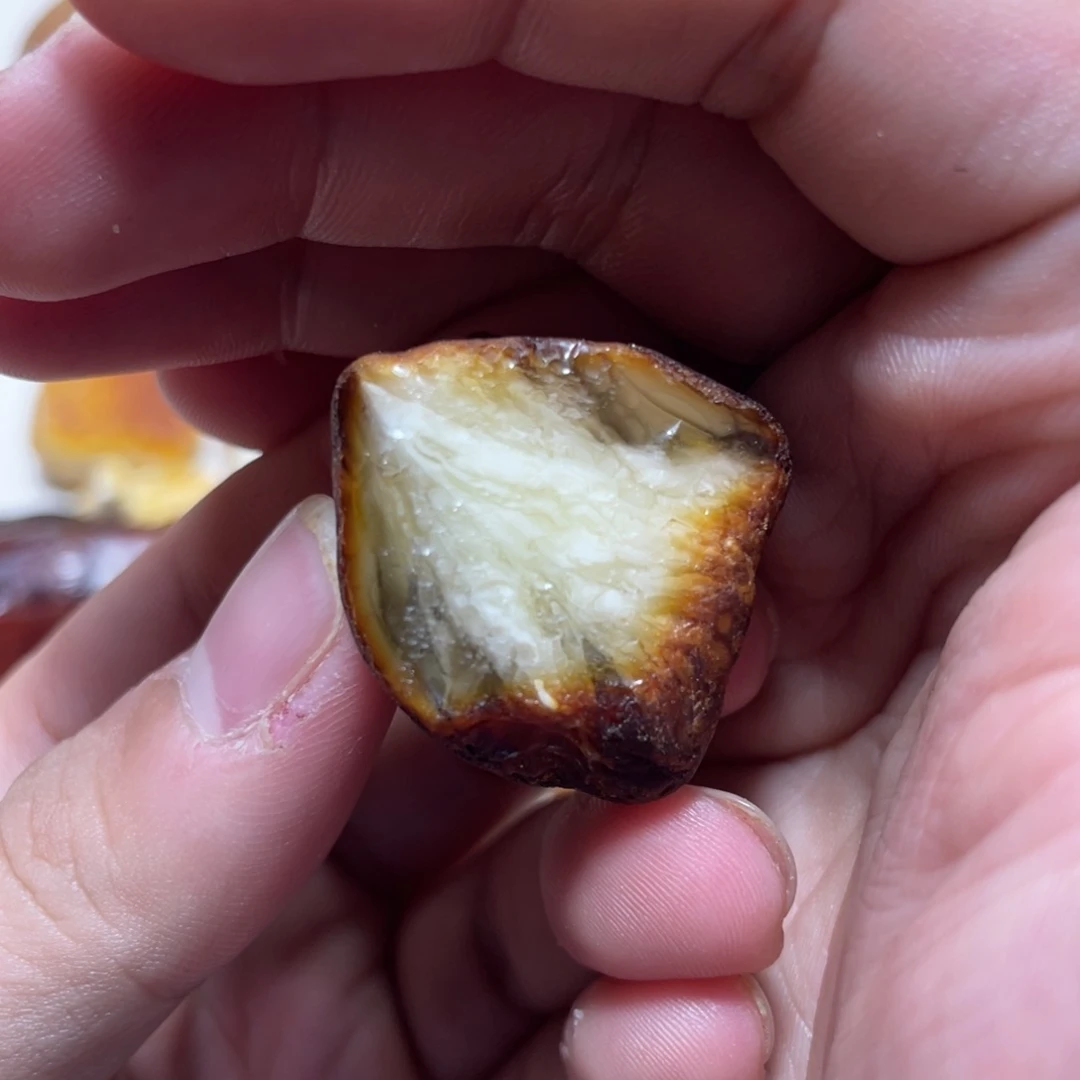 定制琥珀天然原矿