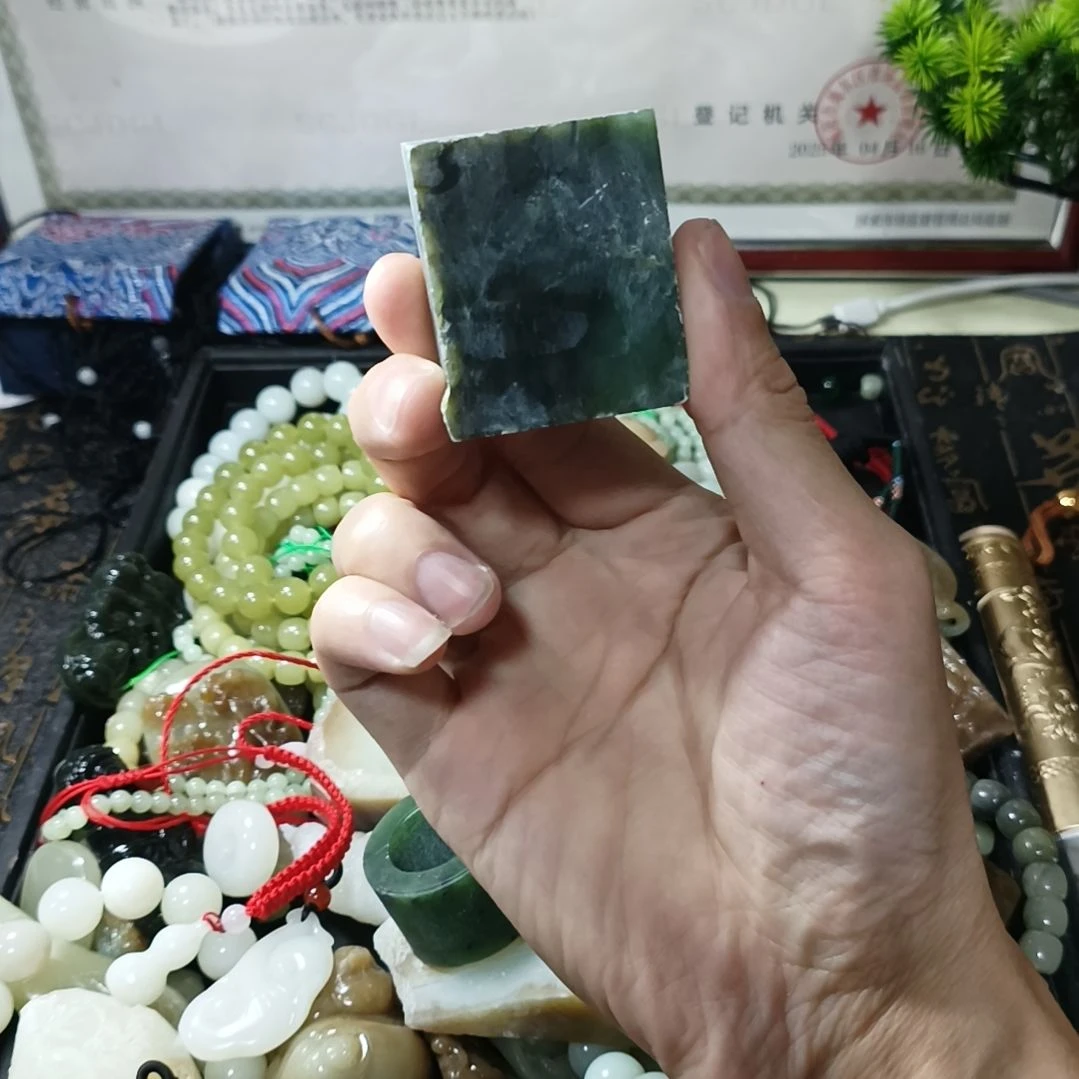和田玉（糖玉）未镶嵌颈饰妳**對