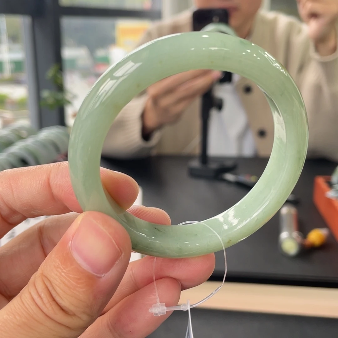 翡翠未镶嵌手镯2号手镯55