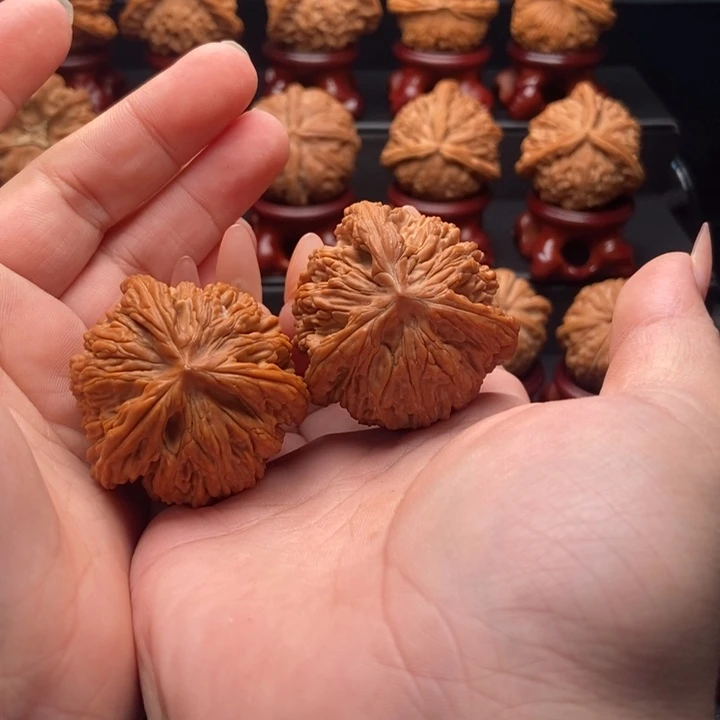 吊坠桃核虎头奔42球奔全品