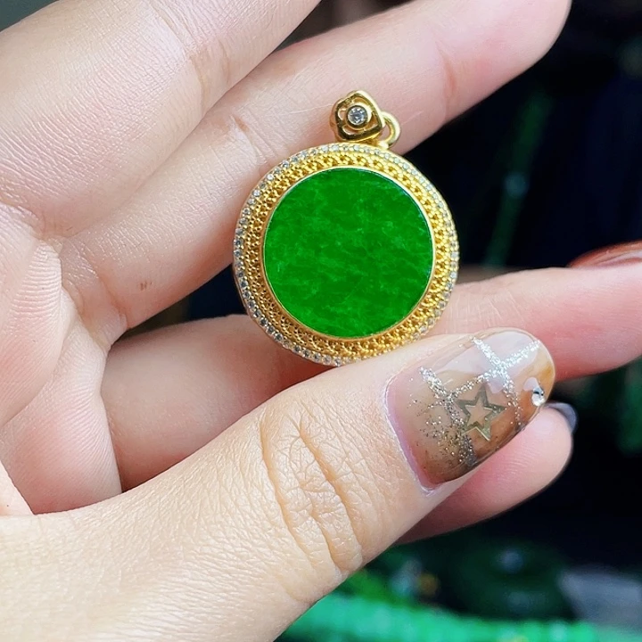 翡翠银S925镶嵌颈饰多样性