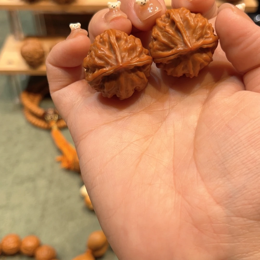 桃核把件三棱全品