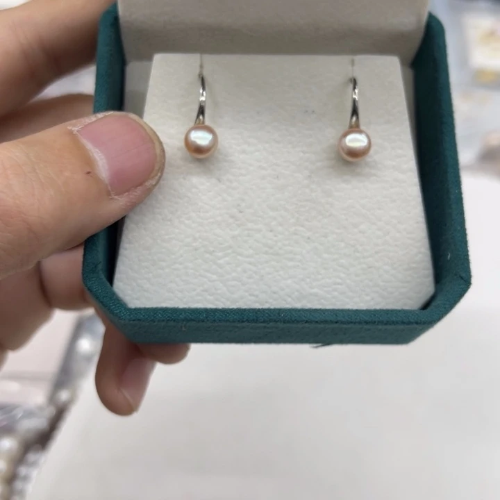 颈饰未镶嵌淡水珍珠1