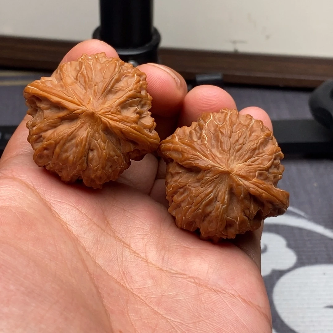 夜***雨把件文玩核桃40.5磨盘