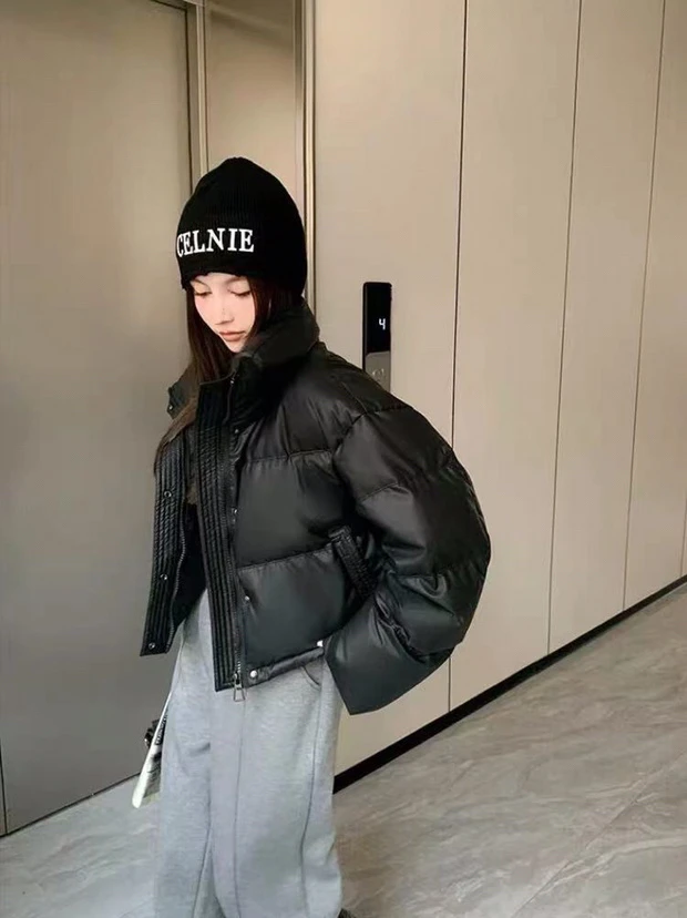 时尚小短款羽绒服