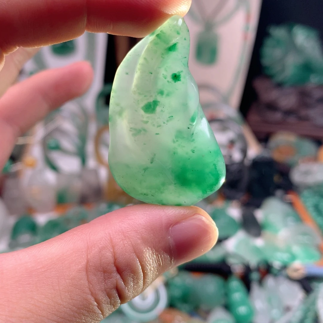 石英质玉（非洲翠）未镶嵌吊坠(不含链)