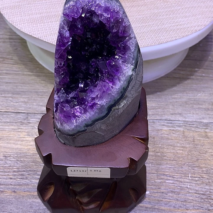 未镶嵌大型摆件（非配饰）紫晶