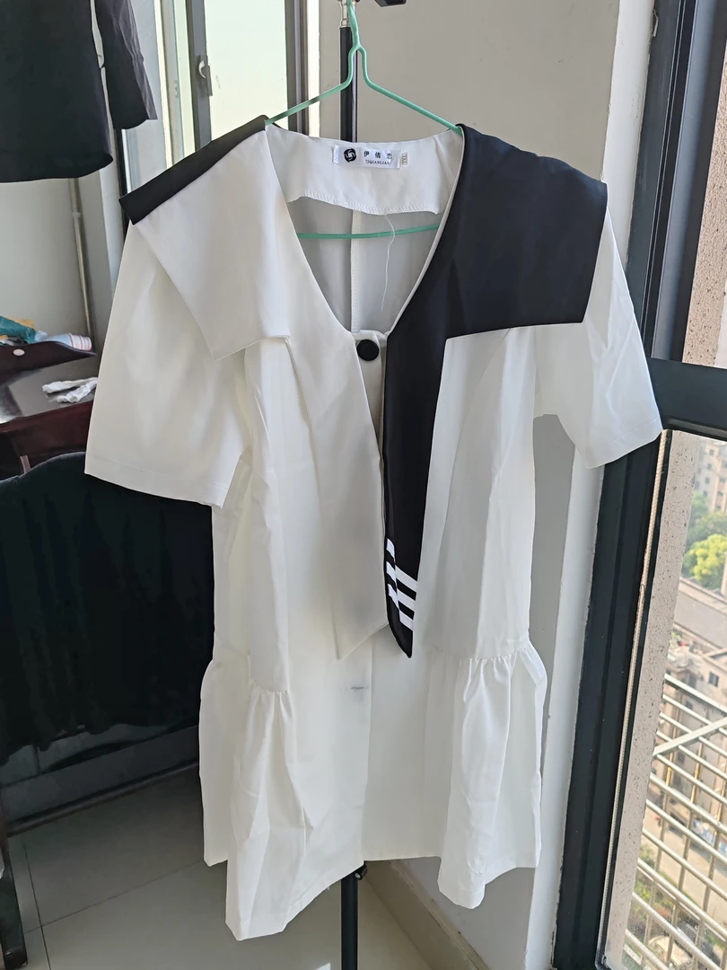 大码女装夏季新款胖MM减龄收腰显瘦短袖海军领连衣裙