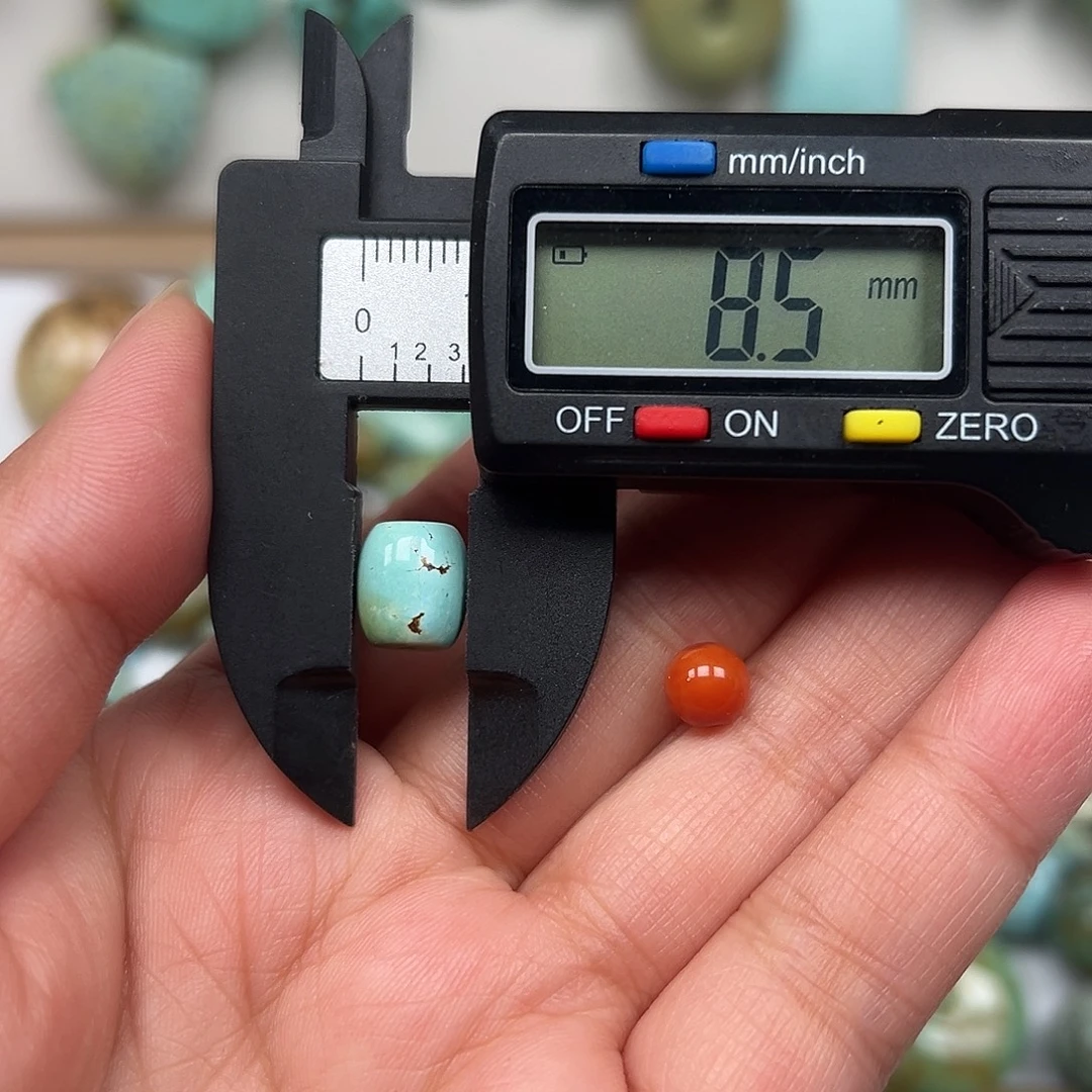 南红玛瑙未镶嵌珠宝奇石