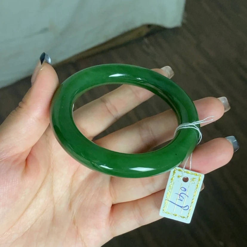 【闪购商品】未镶嵌手镯和田玉（碧玉）