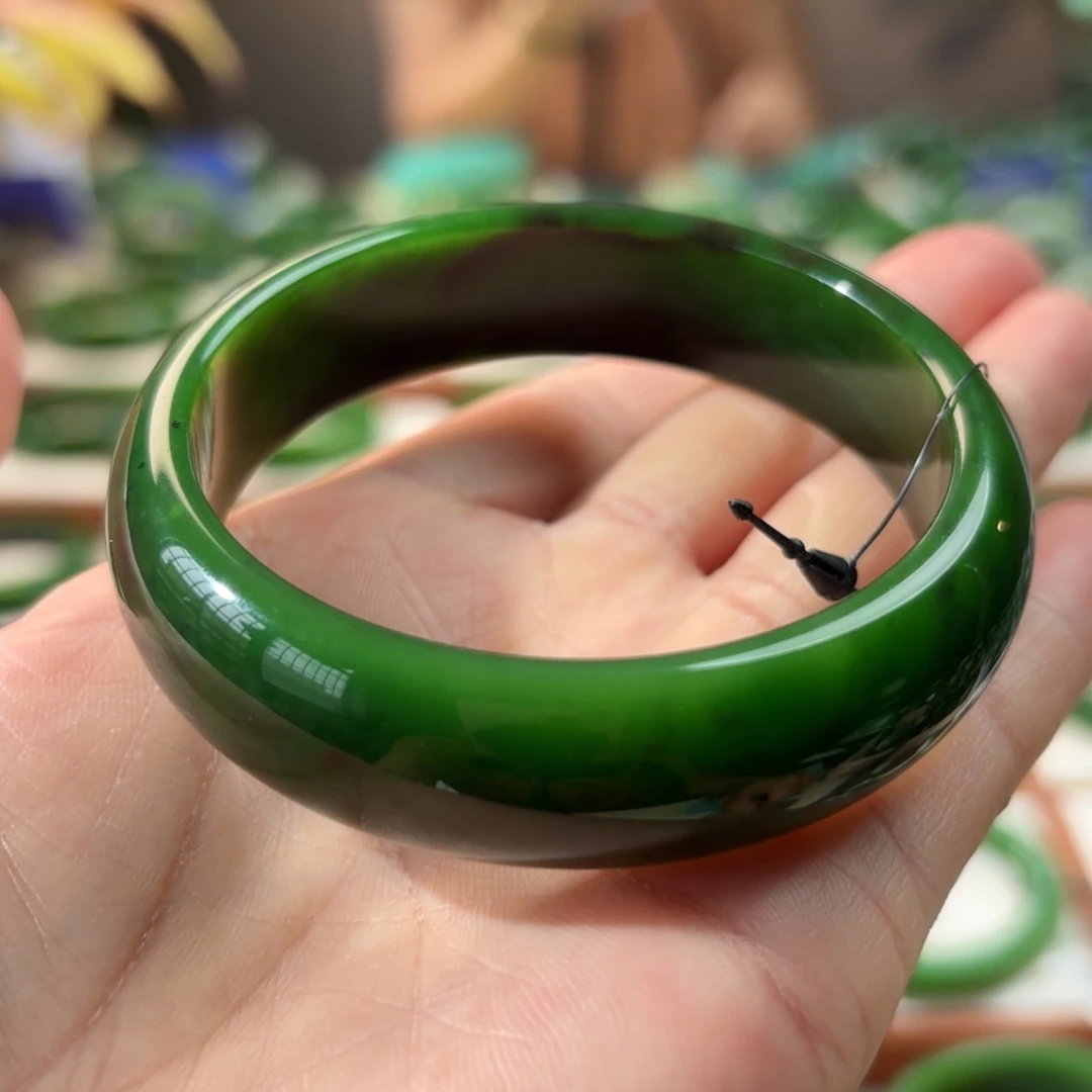 未镶嵌手镯和田玉（碧玉）