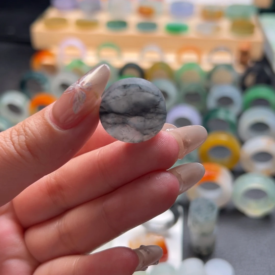 定制翡翠未镶嵌戒心