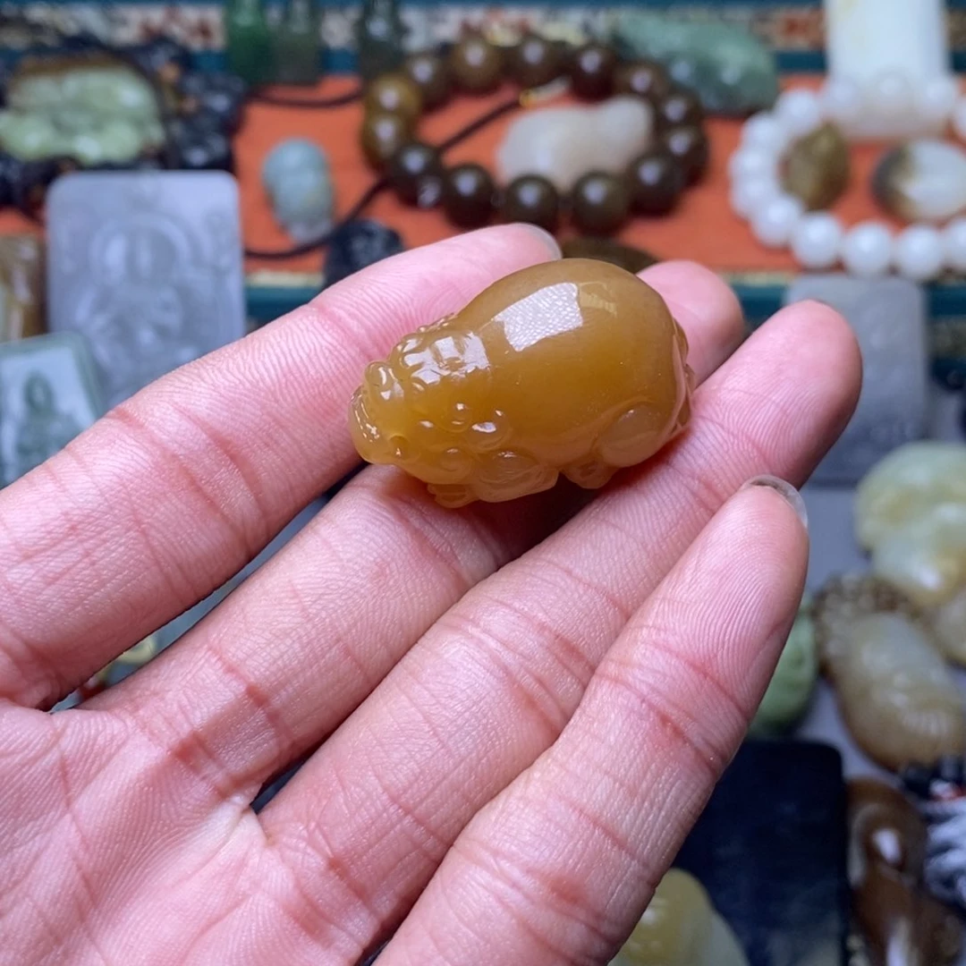 和田玉颈饰未镶嵌精**精和田玉拍5发1